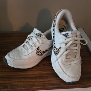 Nike Women's Cream and Leopard Print Sneakers